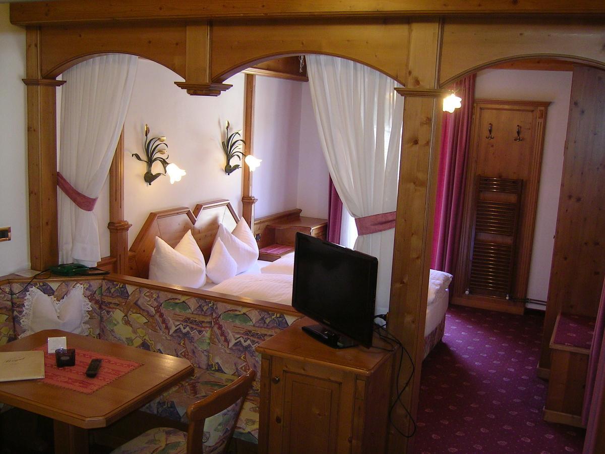 Hotel Garni Royal Arabba Eksteriør billede