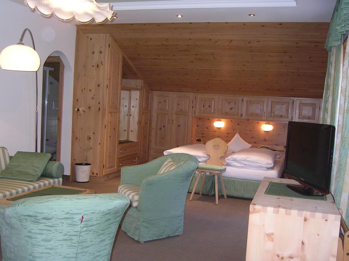 Hotel Garni Royal Arabba Eksteriør billede