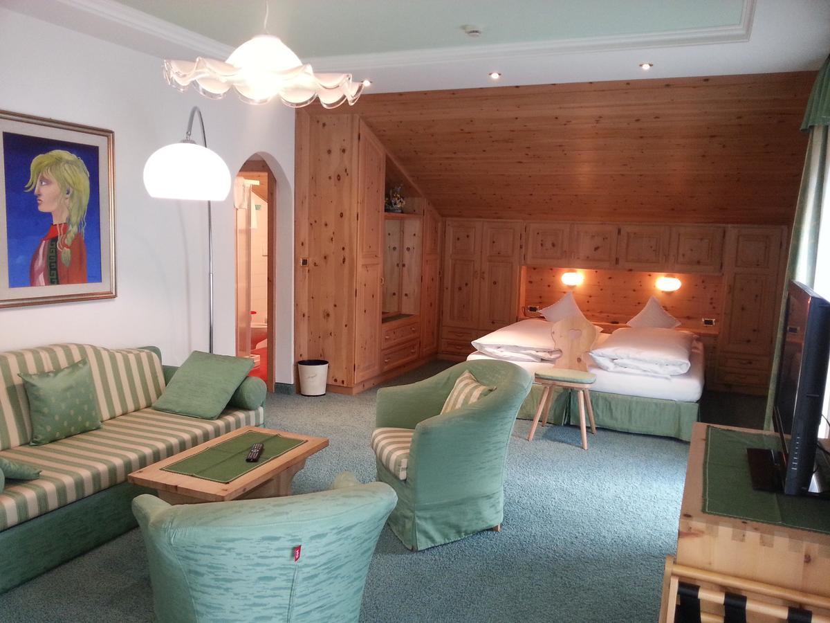 Hotel Garni Royal Arabba Eksteriør billede